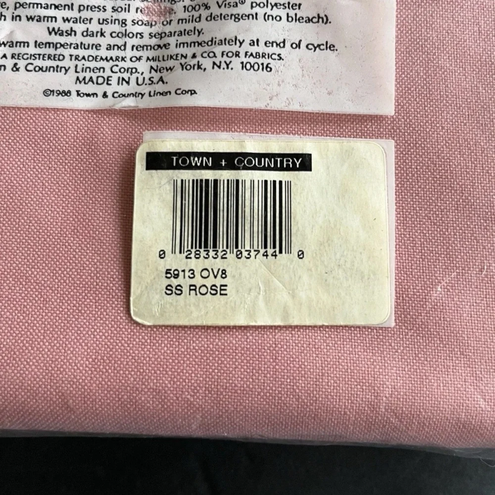 Town & Country Tablecloth 60” x 84” Oval Rose Pink Vtg. USA Visa Polyester New